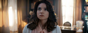 Lauren LaVera as Lisa