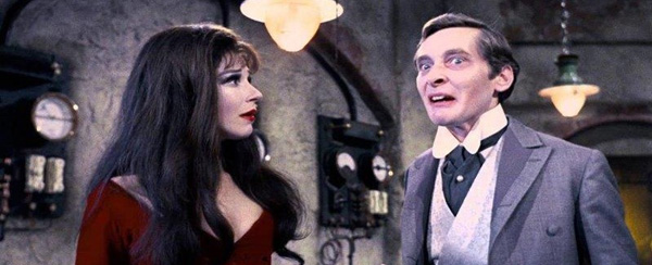 Image of Kenneth Williams and Fanella Fielding in Carry On Screaming!