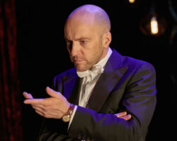 Derren Brown: UNDERGROUND